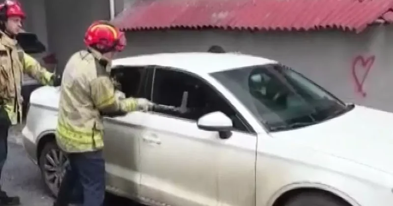 Kaynarca’da araç içinde mahsur kalan çocuk itfaiye tarafından kurtarıldı