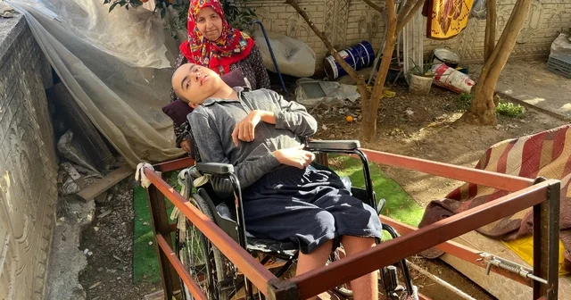 İlkel teleferikle okula gidebilen engelli Tunahan için Türkiye seferber oldu Hamallık yapan üvey babanın engelli oğlu için yaktığı ateş büyüyor Teleferiğin bakımı yapıldı, engelli dostu bir ev için çalışmalar sürüyor Antalya Haberleri