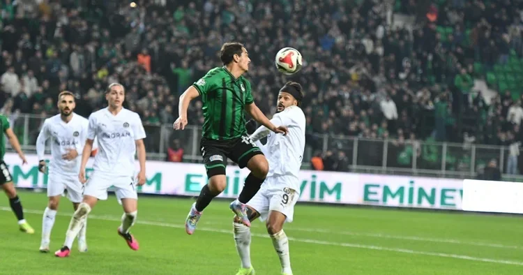 Manisa FK, Sakarya da 2 golle kazandı!