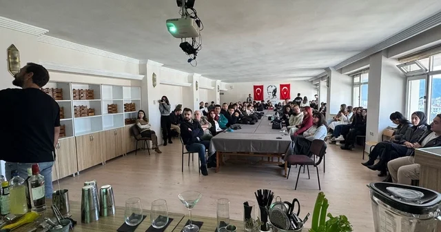 MSKÜ de turizm sektöründe içecek hazırlanması alanında uygulamalı eğitim Muğla Haberleri