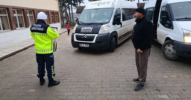 Merzifon da okul servisleri denetlendi Amasya Haberleri