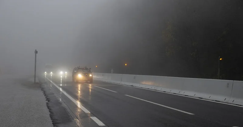 Anadolu Otoyolu nun Bolu Dağı kesiminde sağanak ve sis etkili oldu