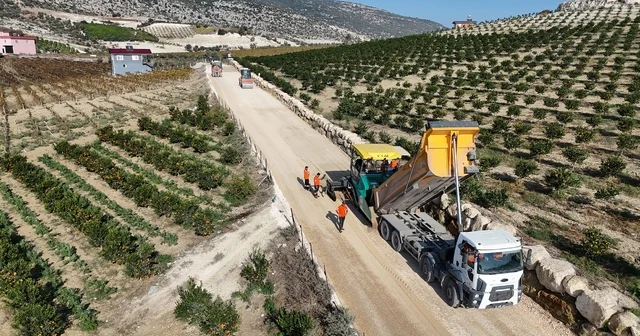 Mersin de Esenli Hebilli bağlantı yolu yenilenerek hizmete açıldı Mersin Haberleri