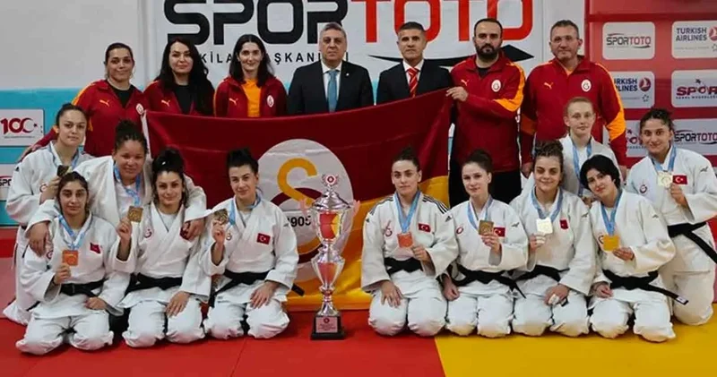 Galatasaray ın kadınları namağlup şampiyon oldu: Süper Lig de yenmedik takım bırakmadı