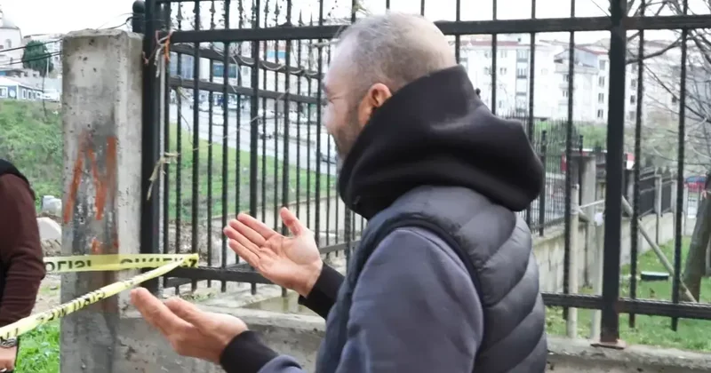 Esenyurt ta Park Halindeki Araç Göçüğe Düştü