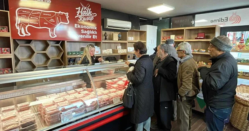 Kent lokantalarından sonra yeni hamle: Halk Kasap ın önünde kuyruk oluştu!