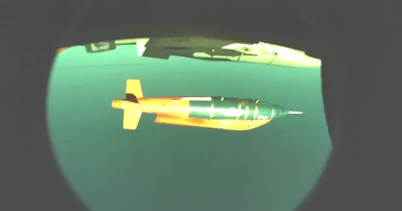 ASELSAN ın uzun menzilli kanatlı güdüm kitiyle ilk atış