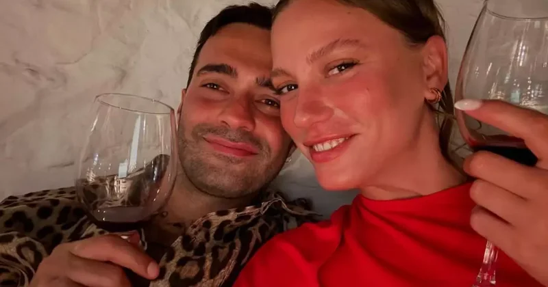 Serenay Sarıkaya dan Sevgilisi Mert Demir e Romantik Doğum Günü Kutlaması