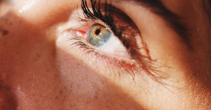 Gözlerdeki bu değişim hoşlanmayı ele veriyor Sözcü Gazetesi