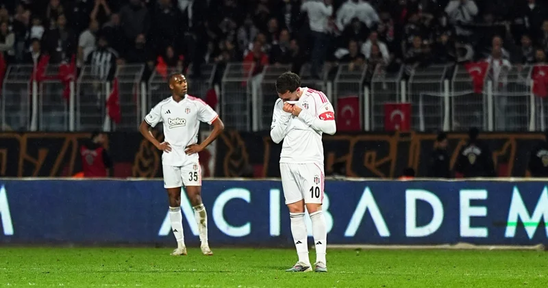 Beşiktaş taraftarı, yönetimi istifaya davet etti! Beşiktaş Haberleri