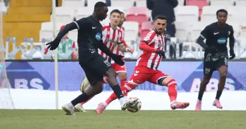 Tartışmalı karar sonrası 2 hakem istifa etti: Başkan canlı yayında duyurdu