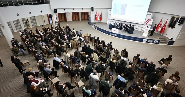 BTSO Akademi de gündem ihracat BTSO Yönetim Kurulu Üyesi Hakan Batmaz: Girişimcilerimiz sınır ötesi e ihracatta yer almalı Kuzey APAC Genel Müdürü Michael Yu: Birlikte daha güçlü küresel başarı hikâyeleri inşa edelim Bursa Haberleri