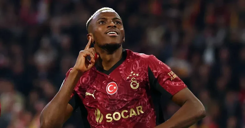 Victor Osimhen in gözü Bafetimbi Gomis te!