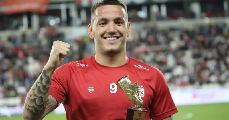 Süper Lig de gol krallığına oynamıştı! Rey Manaj, gelmek için 3.9 milyon eurodan vazgeçti