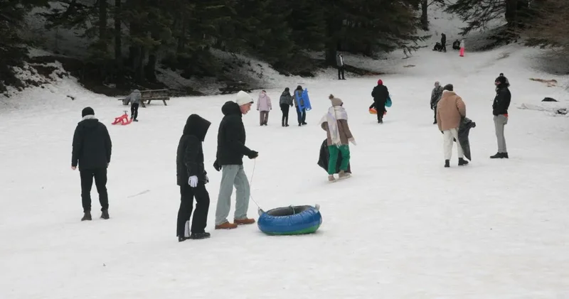 Hunharca eğilendiler! 35 kilometre yol bana mısın demedi