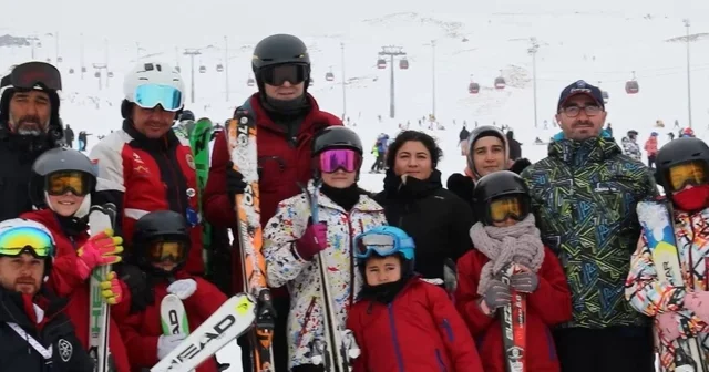Şehit çocukları, Erciyes te kayak yaptı Kayseri Haberleri
