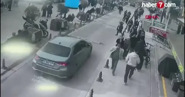 Sultanbeyli de aracın çarptığı kadın takla atarak yere düştü