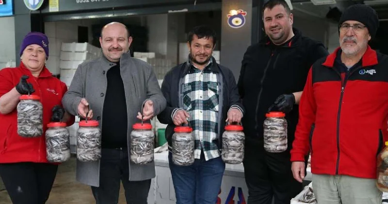 Kapış kapış satıyor: Bin 500 liradan bidon bidon alıyorlar
