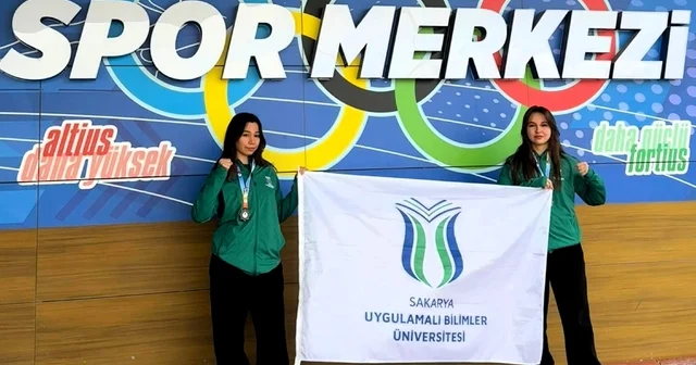 Sakaryalı öğrenciler ringden 2 madalya ile döndü Sakarya Haberleri