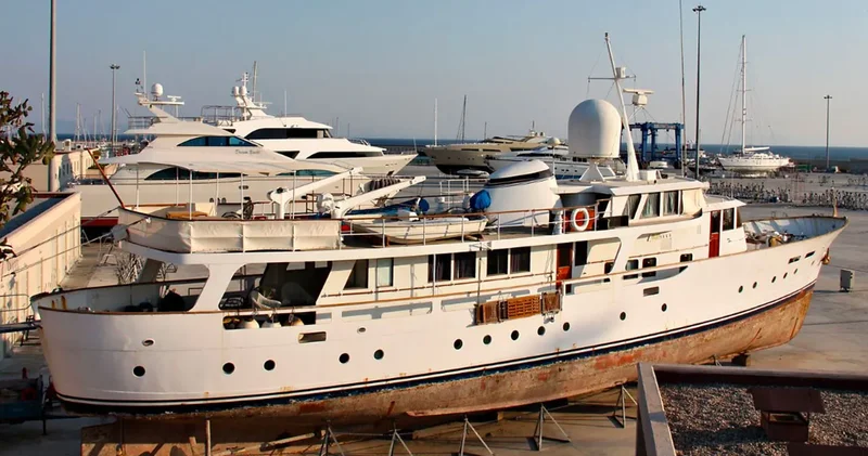 Ege de herkes binmek için sıraya girerdi: Parça parça sökülüp satılacak