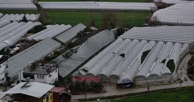Seydikemer de hortum, fırtına ve dolu seraları vurdu Muğla Haberleri