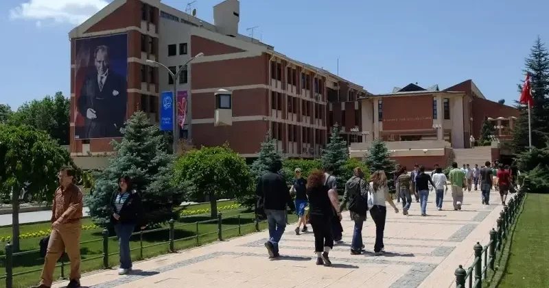 AÖF bahar dönemi kayıt yenileme 2026: AÖF kayıt yenileme ne zaman, ders seçimi nasıl yapılır? Tarihler açıklandı Son Dakika Haberleri