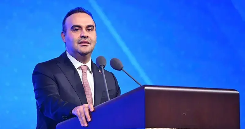 Bakan Kacır: Güney ve Kuzey Kutbu artık her ülkenin ve uluslararası gündemin en üst sıralarında yer alıyor