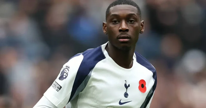 Kolo Muani yi bırakmak istemeyen Tottenham dan Fenerbahçe ye izin yok