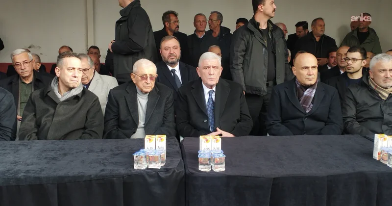 Turhan Çömez in annesi son yolculuğa uğurlandı; Müsavat Dervişoğlu ve İmamoğlu nun babası Hasan İmamoğlu da cenazeye katıldı