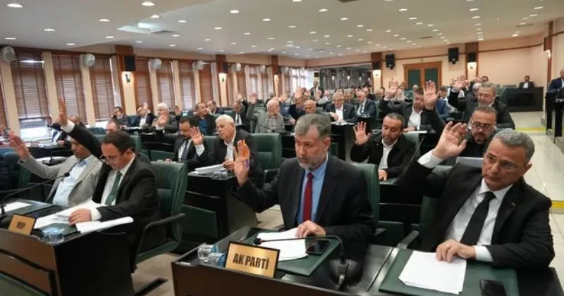 AKP li belediye 74 dönüm askeri alanı imara açtı: CHP den heyelan uyarısı