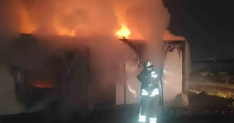 Yanan konteyner kullanılamaz hale geldi Hatay Haberleri
