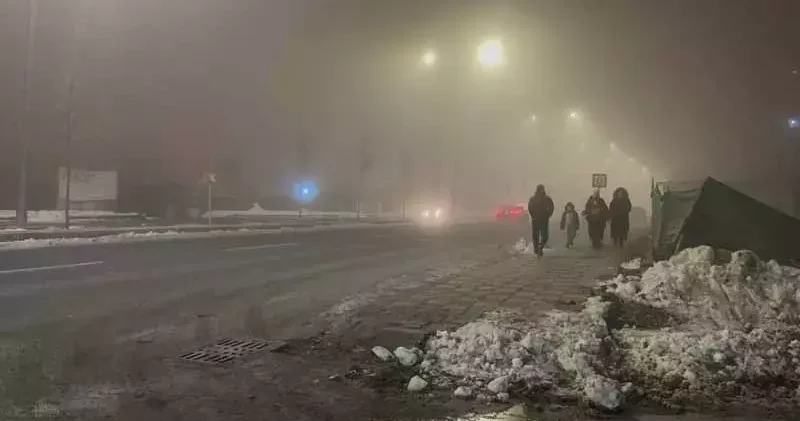 Diyarbakır da sis etkili oluyor; ulaşımda aksamalar yaşandı