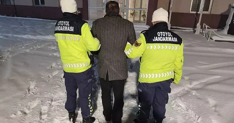 Yol verme tartışmasında 2 kardeşi tabancayla vurdu