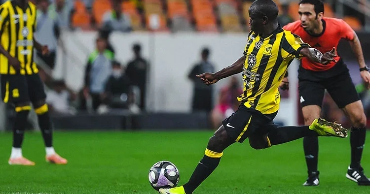 Kante den Al Itthihad ın galibiyetine 2 gollük katkı!