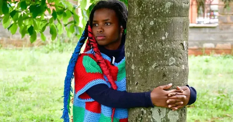 Ağaca sarılarak Guinness Dünya Rekoru kırdı Sözcü Gazetesi