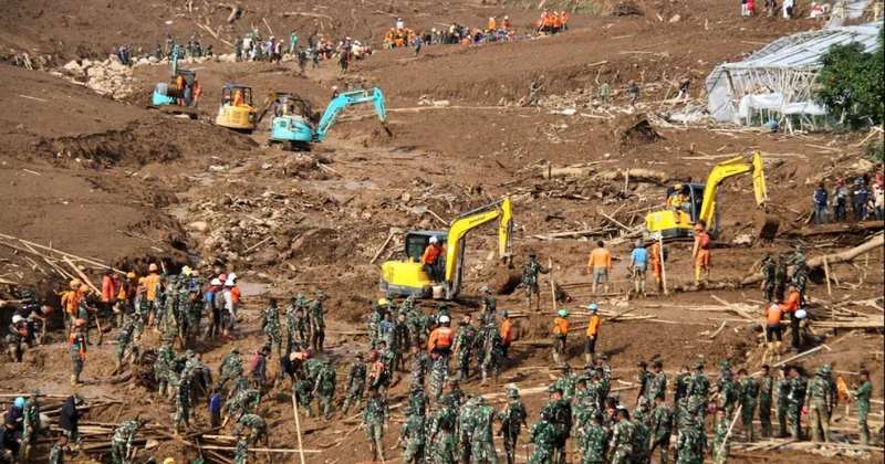 Endonezya da heyelan faciası: Ölü sayısı artıyor! Sözcü Gazetesi