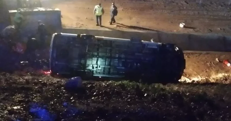 Mersin de işçi servisi uçuruma yuvarlandı: 13 yaralı