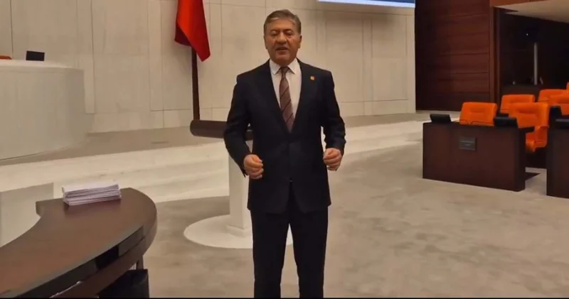 CHP li Murat Emir den Meclis in tatile girmesine tepki