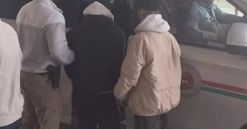 Uyuşturucu tacirleri kıskıvrak yakalandı