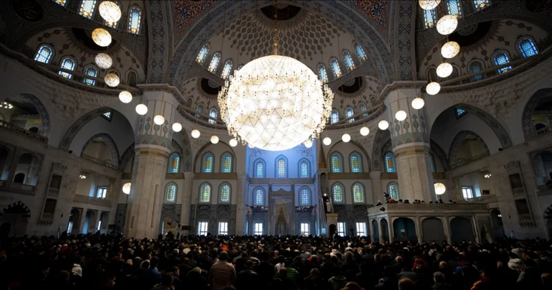 RAMAZAN AYI CUMA MESAJLARI YENİ: En güzel, anlamlı, kısa, ayetli ve hadisli Hayırlı Cumalar mesajları ve sözleri ile dualı, resimli Cuma mesajı