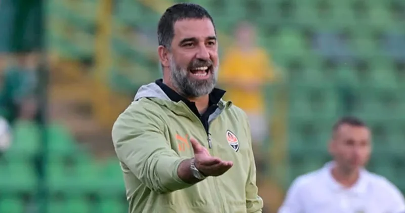 Arda Turan galibiyeti zor aldı