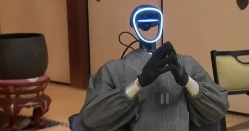 Robot din adamı göreve başladı! Dua edip, vaaz veriyor Sözcü Gazetesi