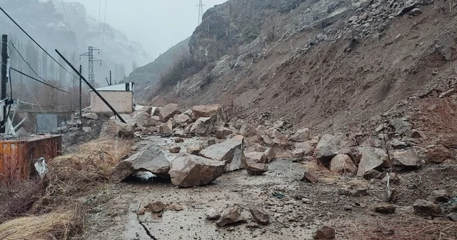 Artvin in Yusufeli ilçesinde heyelan Artvin Haberleri
