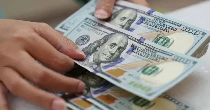 Dolar rekor kırdı: Piyasalarda tedirginlik sürüyor