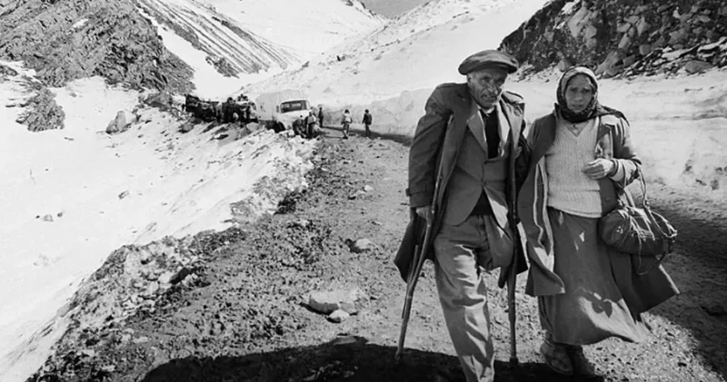 Özgür Özel den Hocalı mesajı: İnsanlık suçunu lanetliyorum