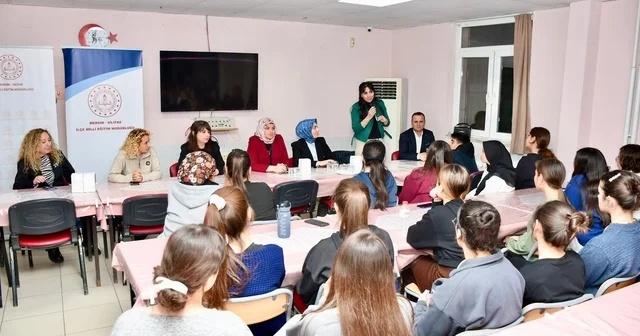 Silifke de cumhuriyet savcıları öğrencilerle iftarda buluştu Mersin Haberleri