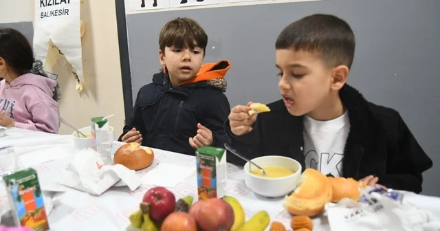Sındırgı da Geleneksel Çocuk İftarı gerçekleşti Balıkesir Haberleri