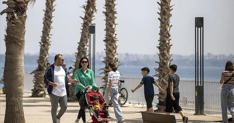 Ülke genelinde yağışlı sistem yerini sıcak havaya bırakacak