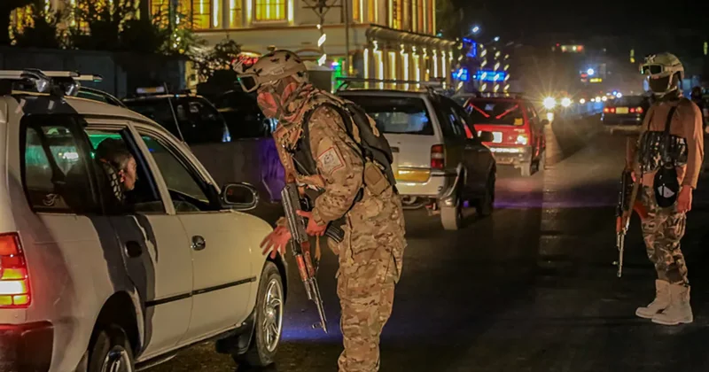 SON DAKİKA… Pakistan açıkladı: Afganistan ile savaş başladı! Sıcak çatışmalar devam ediyor!