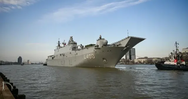 Türk savaş gemisi TCG Anadolu’dan Hollanda’da gövde gösterisi VİDEO İZLE